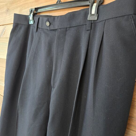 Cutter & Buck Mens Dress Pants Minimalist Preppy Office 36 x31 Black Pleated - Picture 2 of 12